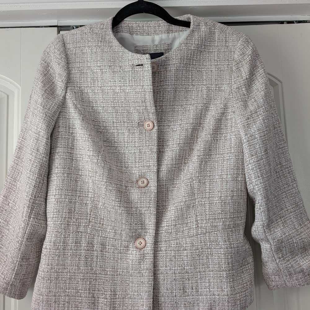 The Limited Cream Textured Blazer with Tailored Silhouette